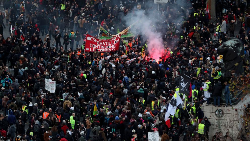 Violence at work Voting with their feet: French march against pension reforms