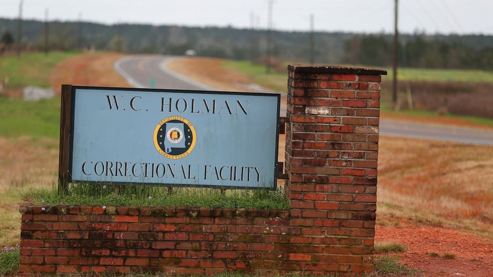 Violence at work Alabama to shutter aging, dilapidated prison